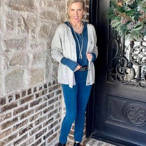 CAbi 4137 High Skinny Cords Fall 2021 Size 12 EUC